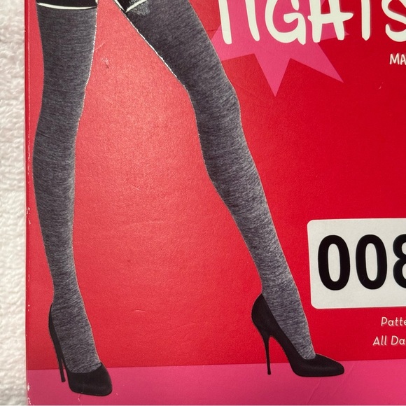 NWT Spanx Patterned Leg Tights Grey Size B - Picture 4 of 8